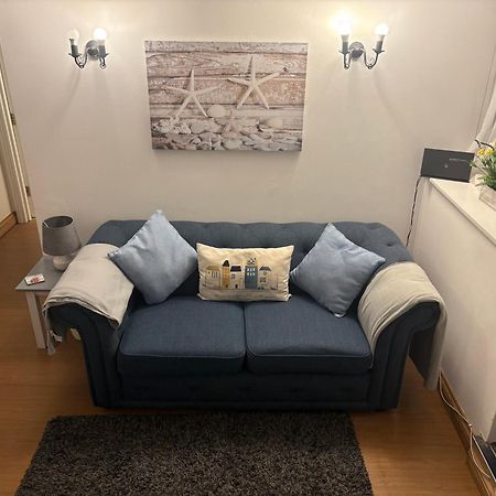 Seaton, Devon, Two Bed Apartment, Just Off The Sea Front. Εξωτερικό φωτογραφία