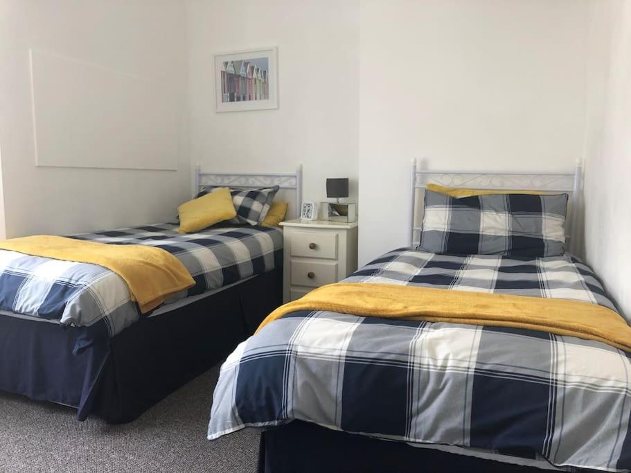 Seaton, Devon, Two Bed Apartment, Just Off The Sea Front. Εξωτερικό φωτογραφία